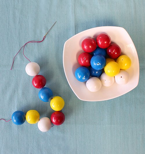 DIY Gumball Garland