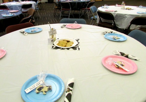 Moo Cow Gender Reveal Baby Shower Guest Tables