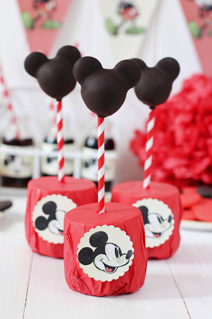 Mickey Mouse Cake Pops