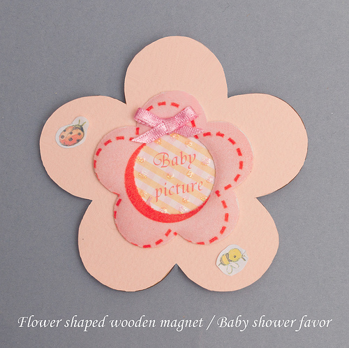 Flower shaped wooden magnet baby shower favor